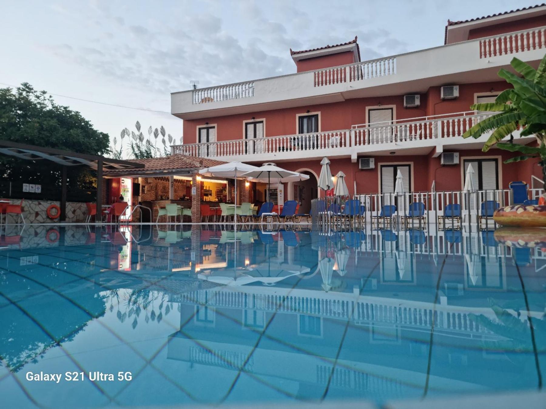 Aparthotel Alex *