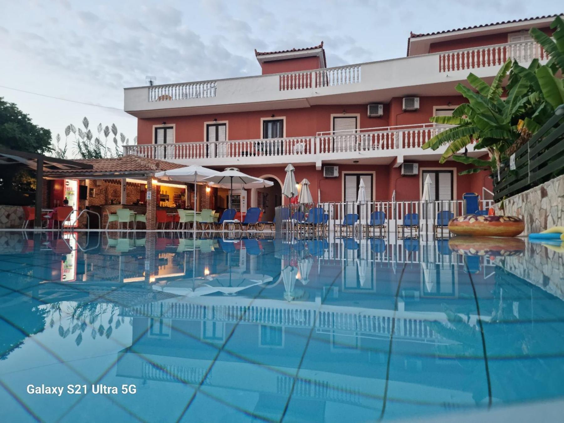 Hotel apartamentowy Alex Laganas